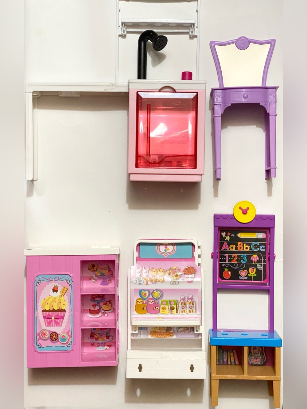 Miscellaneous Barbie Doll Playset Parts Accessories
